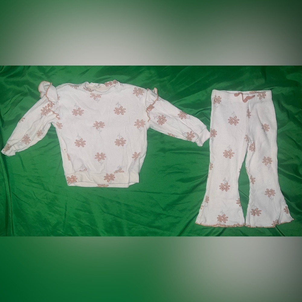 Jessica Simpson Kids Floral Set - Cream and Brown Floral size 2T